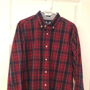 Tommy Hilfiger Plaid Button Down Shirt.